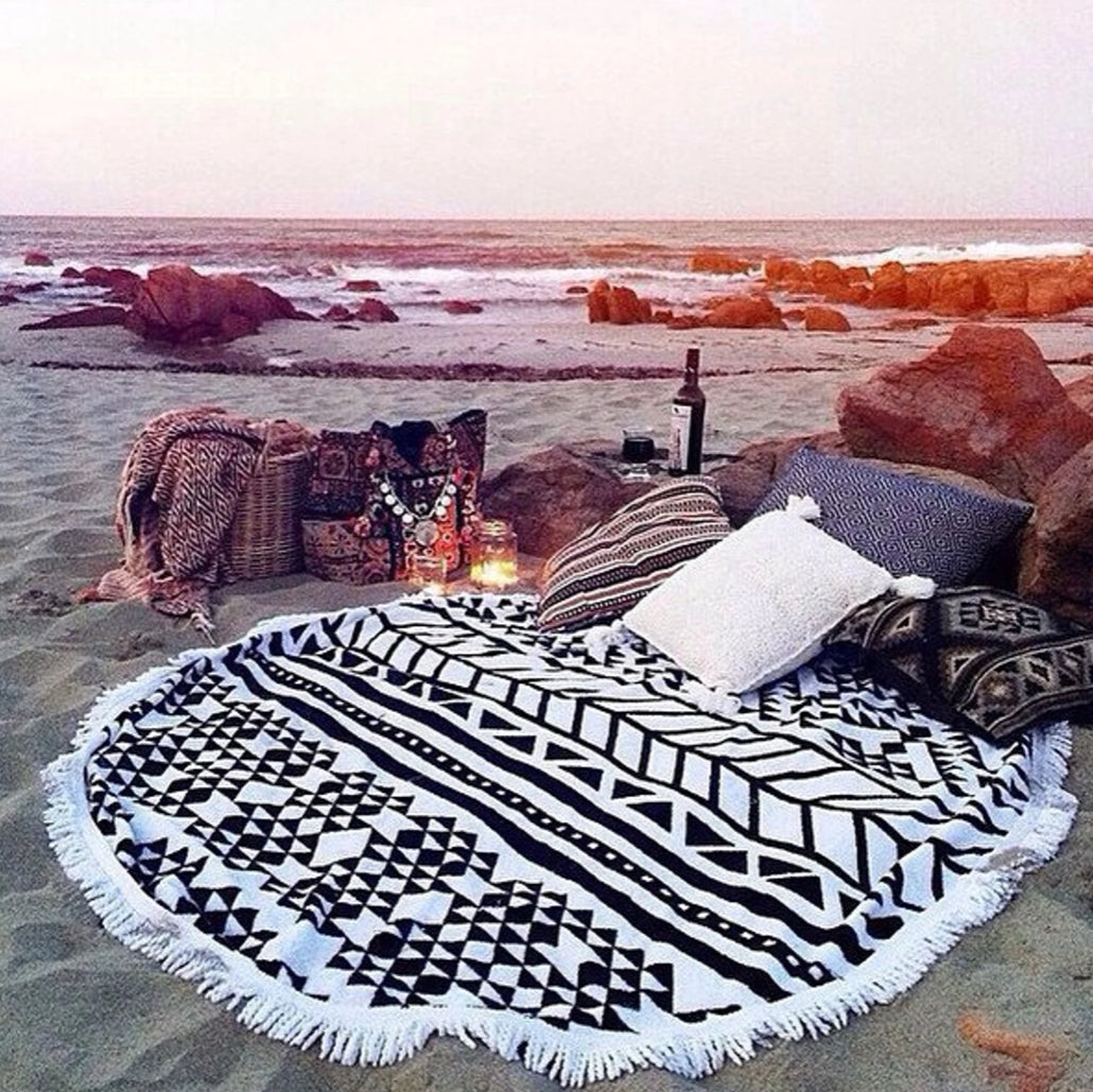 Black Round Beach Towel